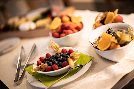 Obst am Frühstücksbuffet im Thermenhotel Vier Jahreszeiten